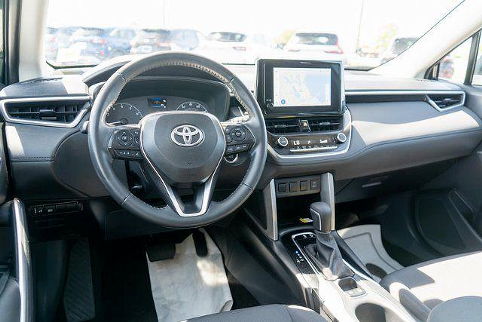 Used 2023 Toyota Corolla Cross LE w/ Moonroof Package AWD/4WD image 13
