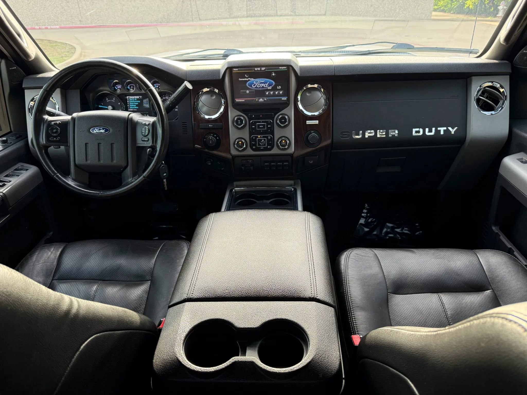 Used 2015 Ford F350 Lariat w/ Lariat Ultimate Package AWD/4WD image 13