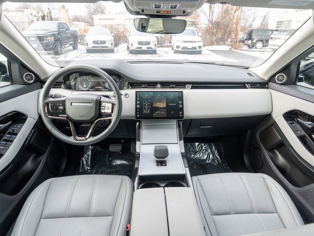Certified 2025 Land Rover Range Rover Evoque S image 18