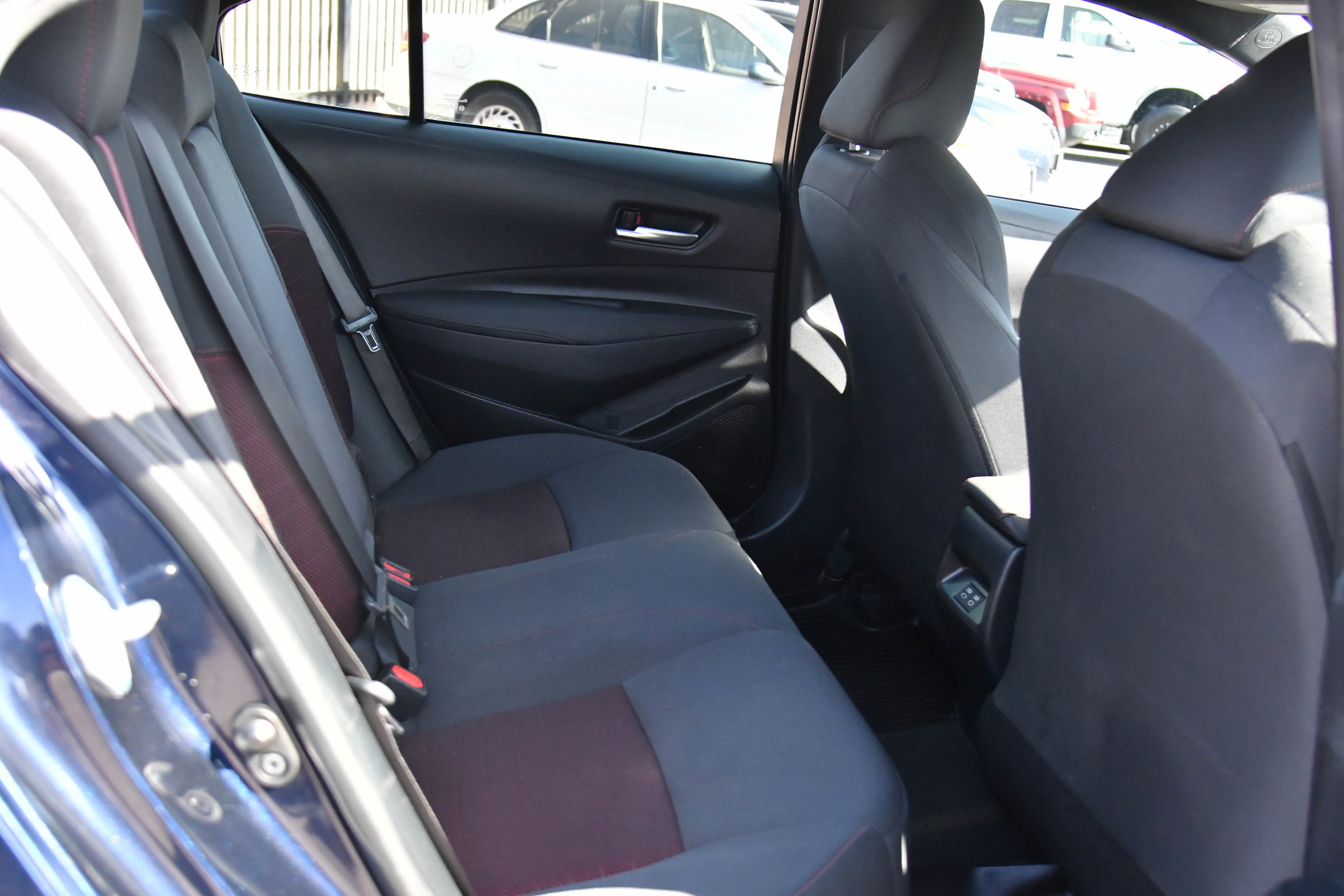 Used 2023 Toyota Corolla SE w/ SE Premium Package FWD image 42