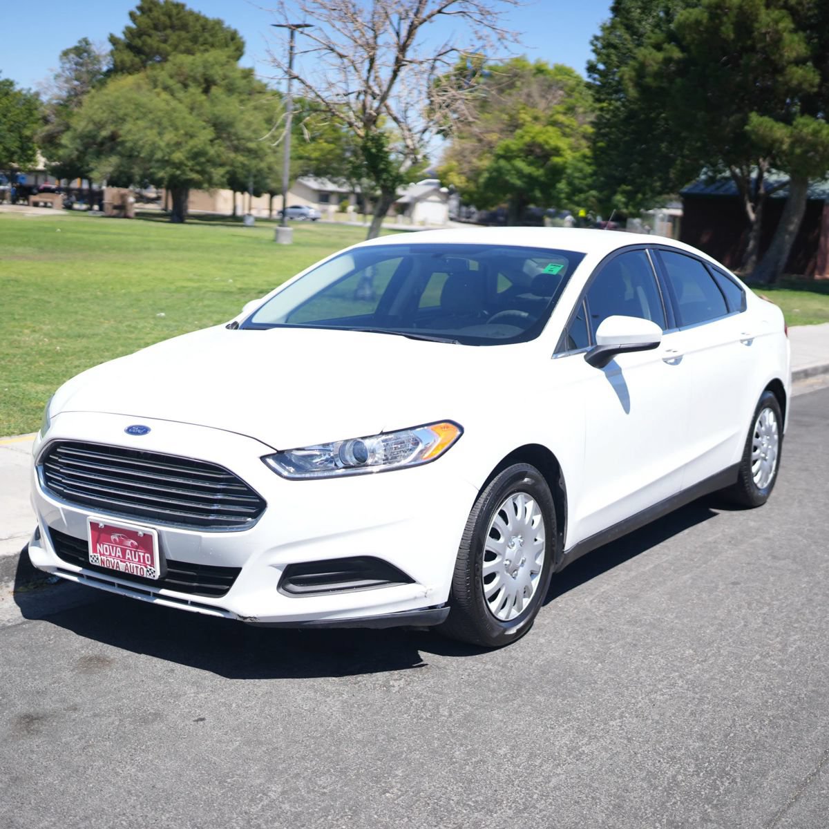 Used 2013 Ford Fusion S FWD image 1