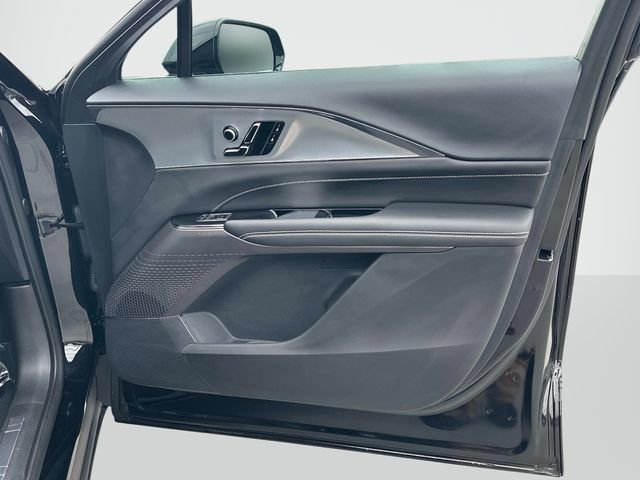 Certified 2024 Cadillac Lyriq Tech AWD/4WD image 23