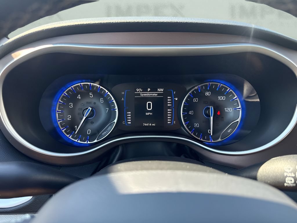 Used 2023 Chrysler Voyager LX FWD image 22