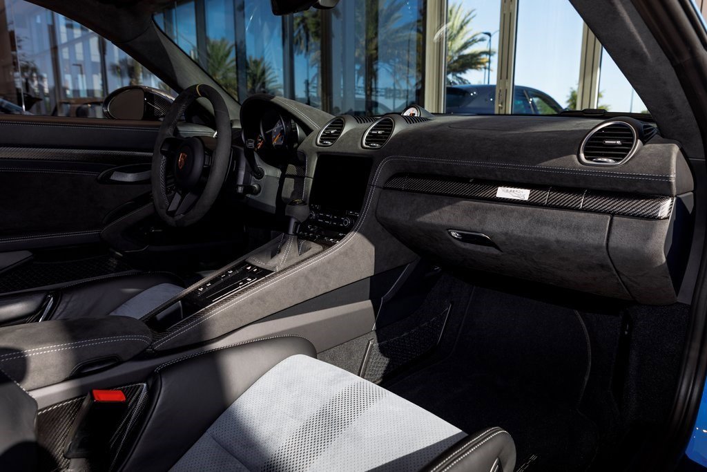 Used 2024 Porsche 718 Cayman GT4 RS image 44