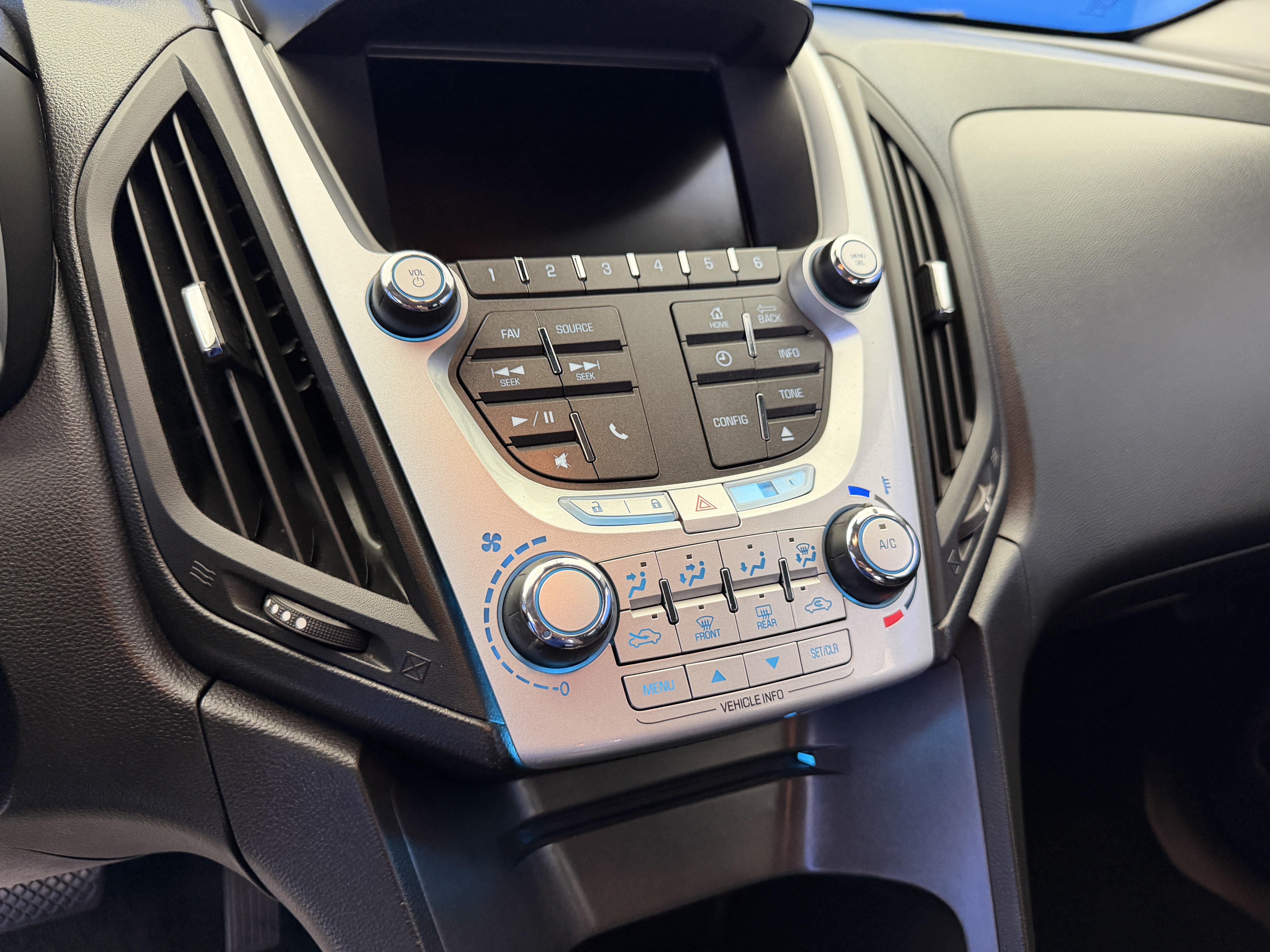 Used 2015 Chevrolet Equinox LT w/ Driver Convenience Package FWD image 20