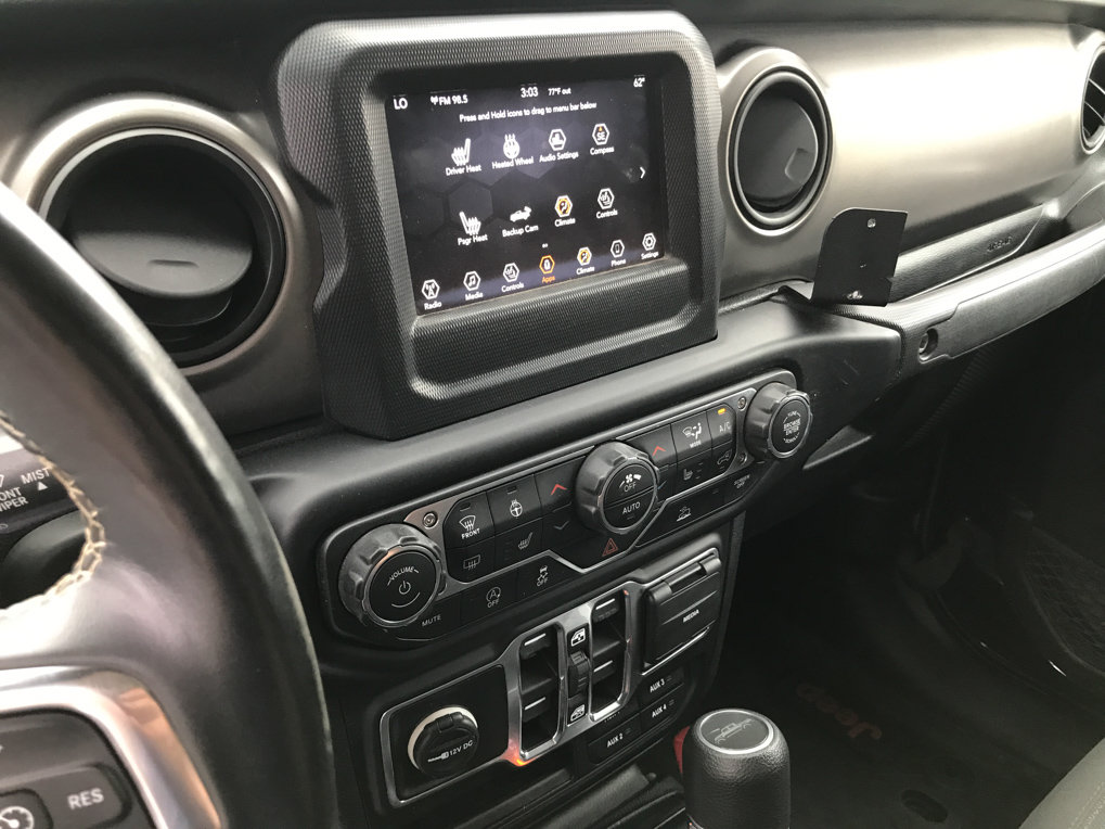 Used 2020 Jeep Gladiator Sport w/ Quick Order Package 24S AWD/4WD image 15