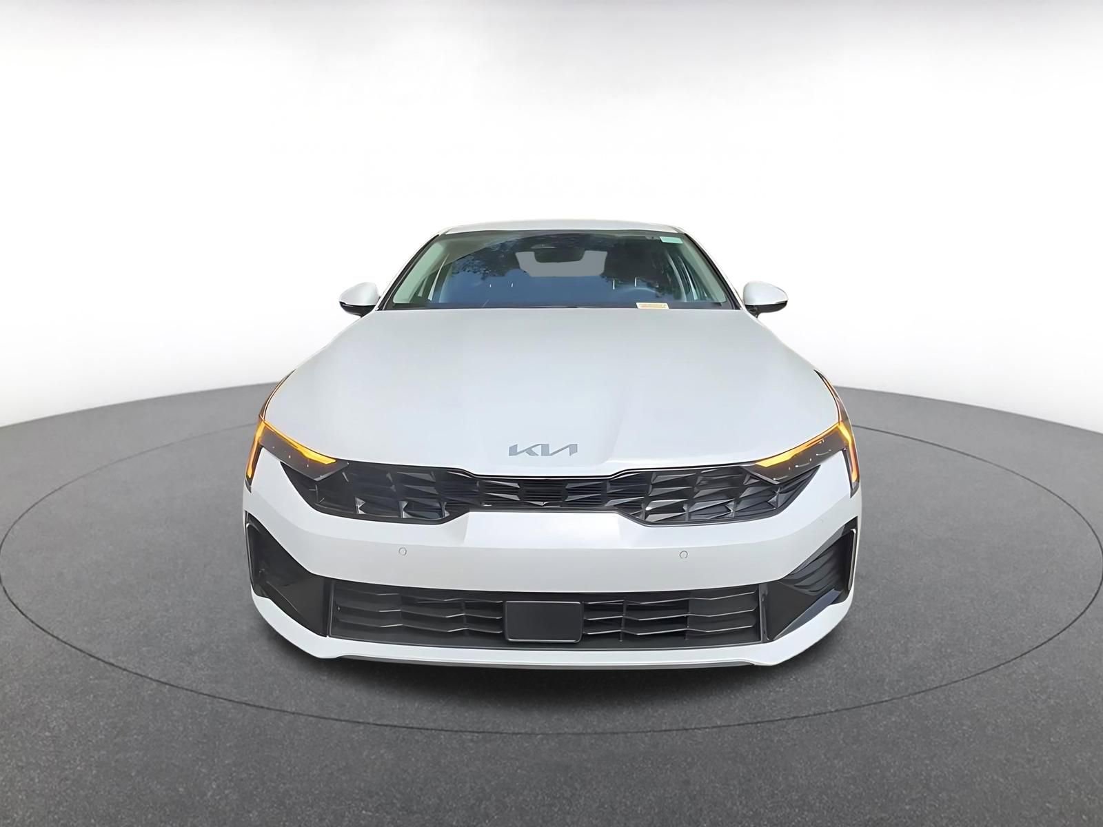 Used 2025 Kia K5 LXS FWD image 4