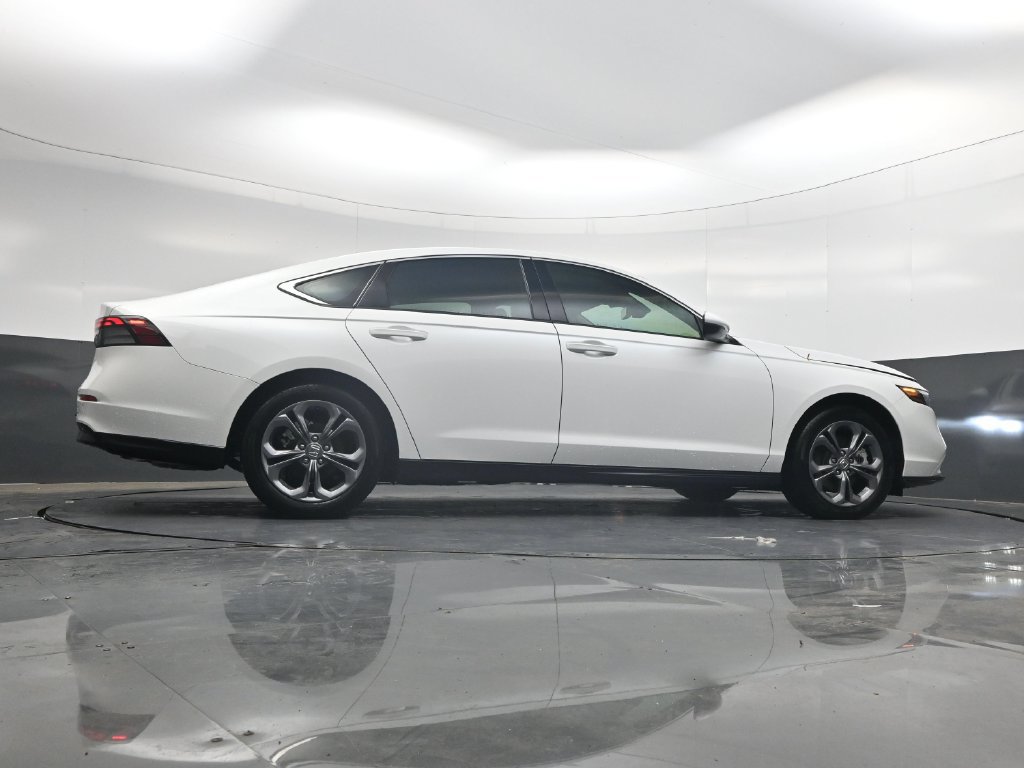 Used 2025 Honda Accord EX-L image 38