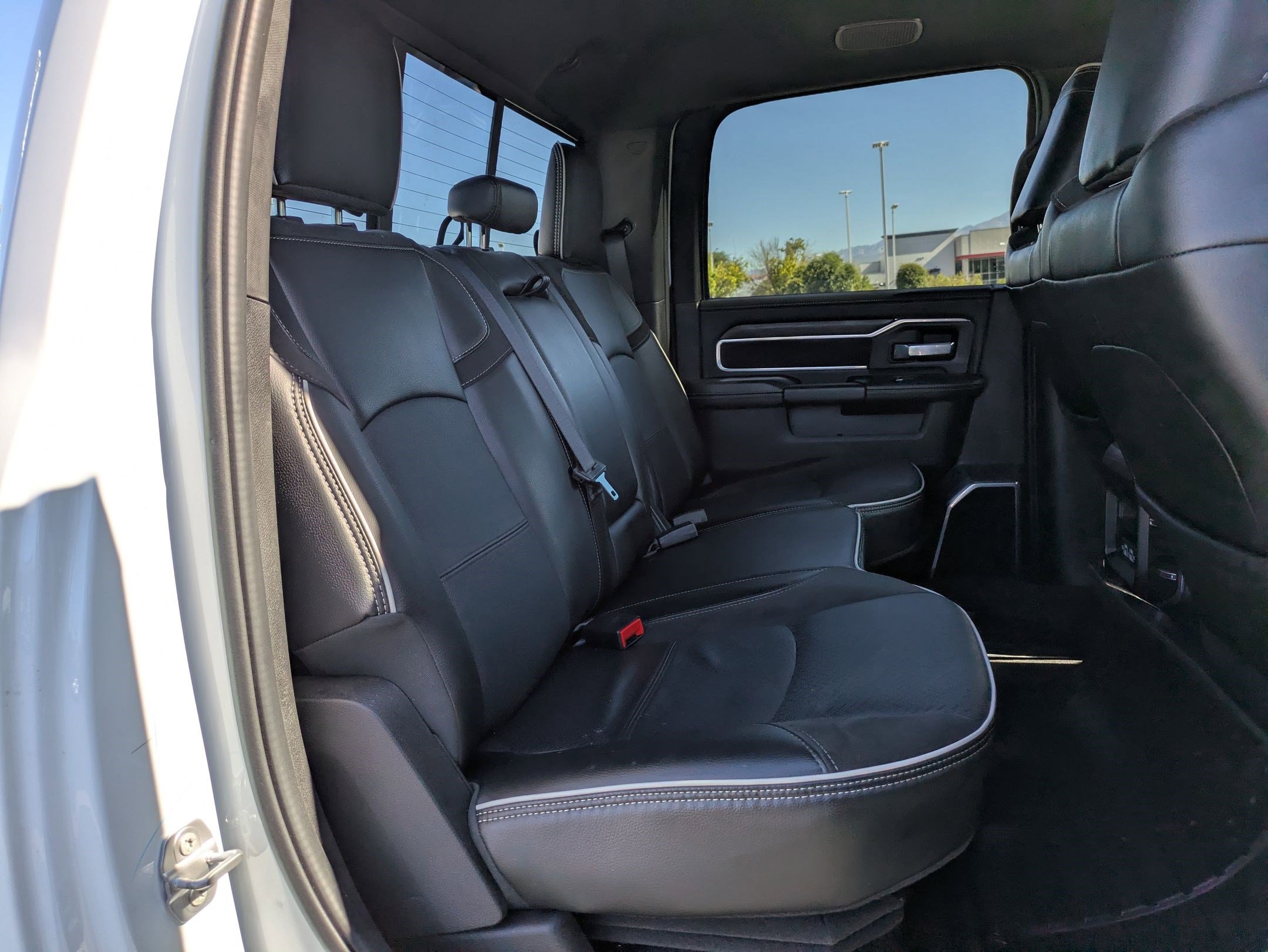Used 2025 RAM 2500 Laramie AWD/4WD image 54