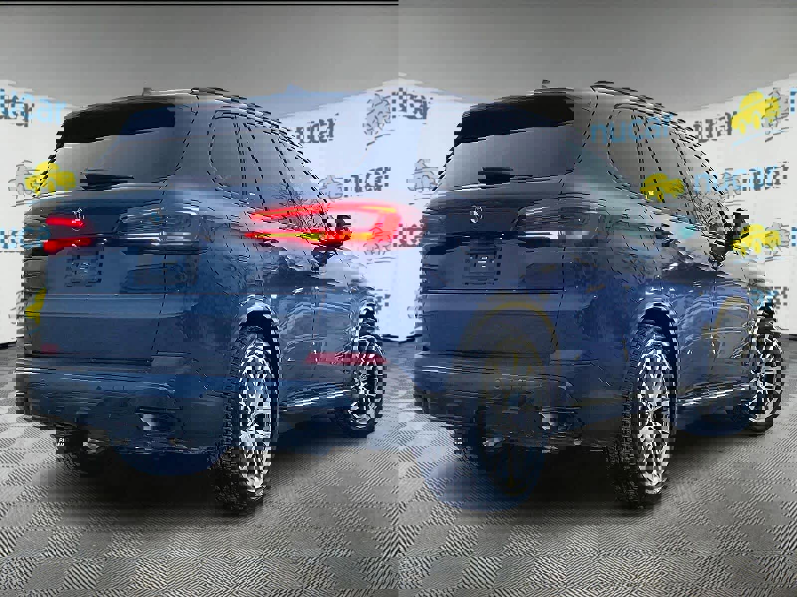 Used 2023 BMW X5 xDrive45e image 6