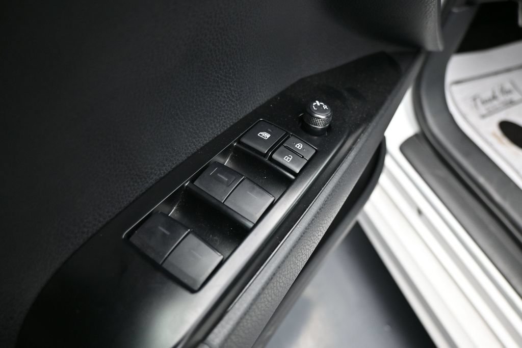 Used 2026 Toyota Camry SE FWD image 11