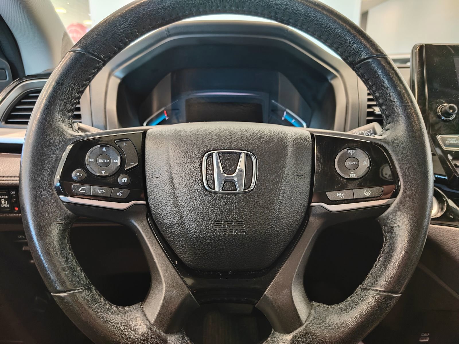 Used 2023 Honda Odyssey Touring image 16