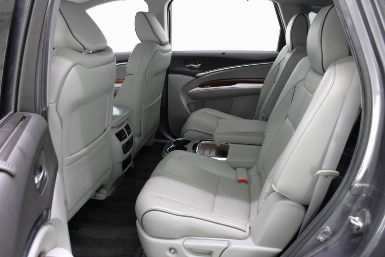 Used 2018 Acura MDX w/ Advance Package FWD image 37