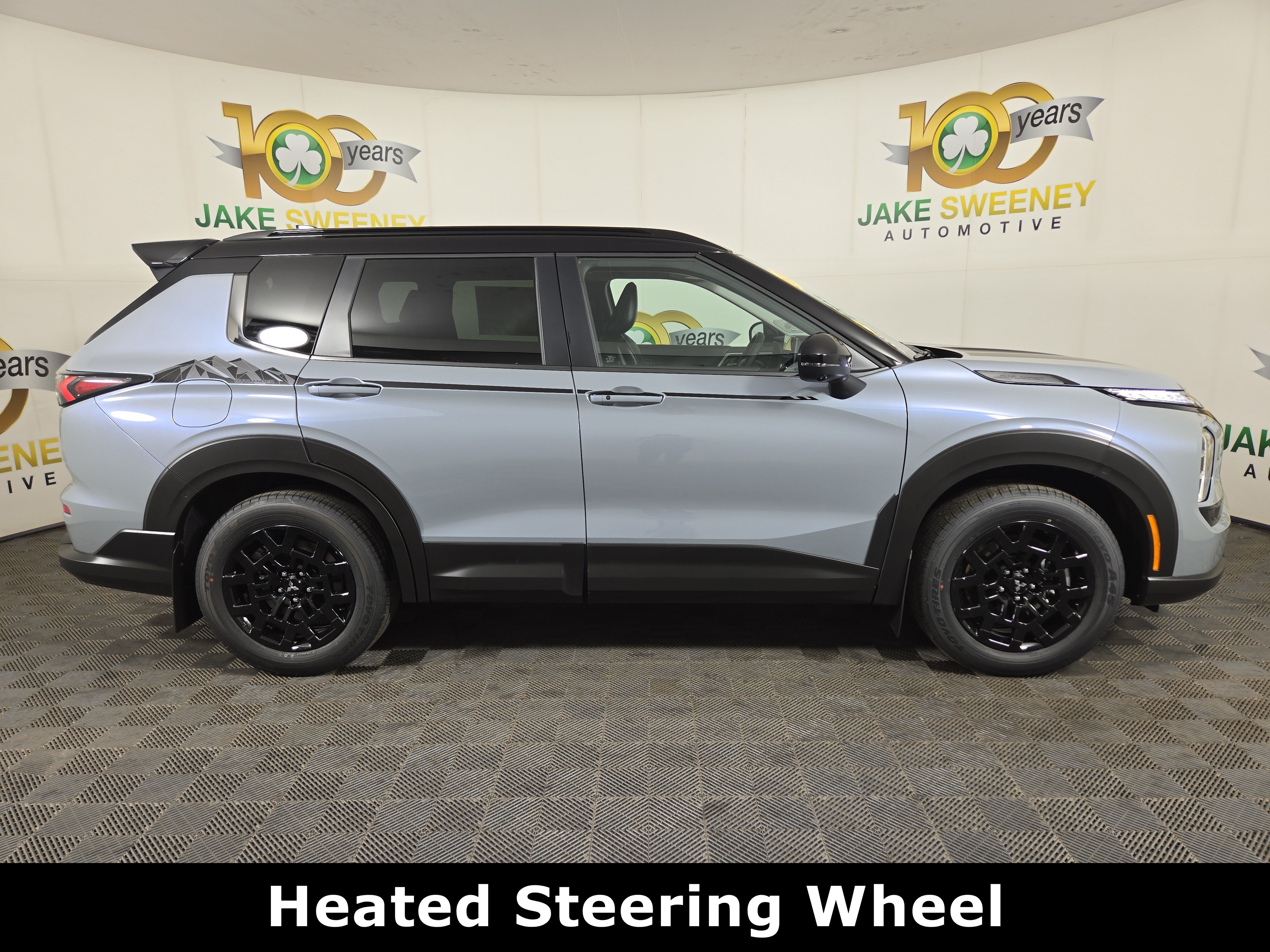 New 2026 Mitsubishi Outlander AWD image 8