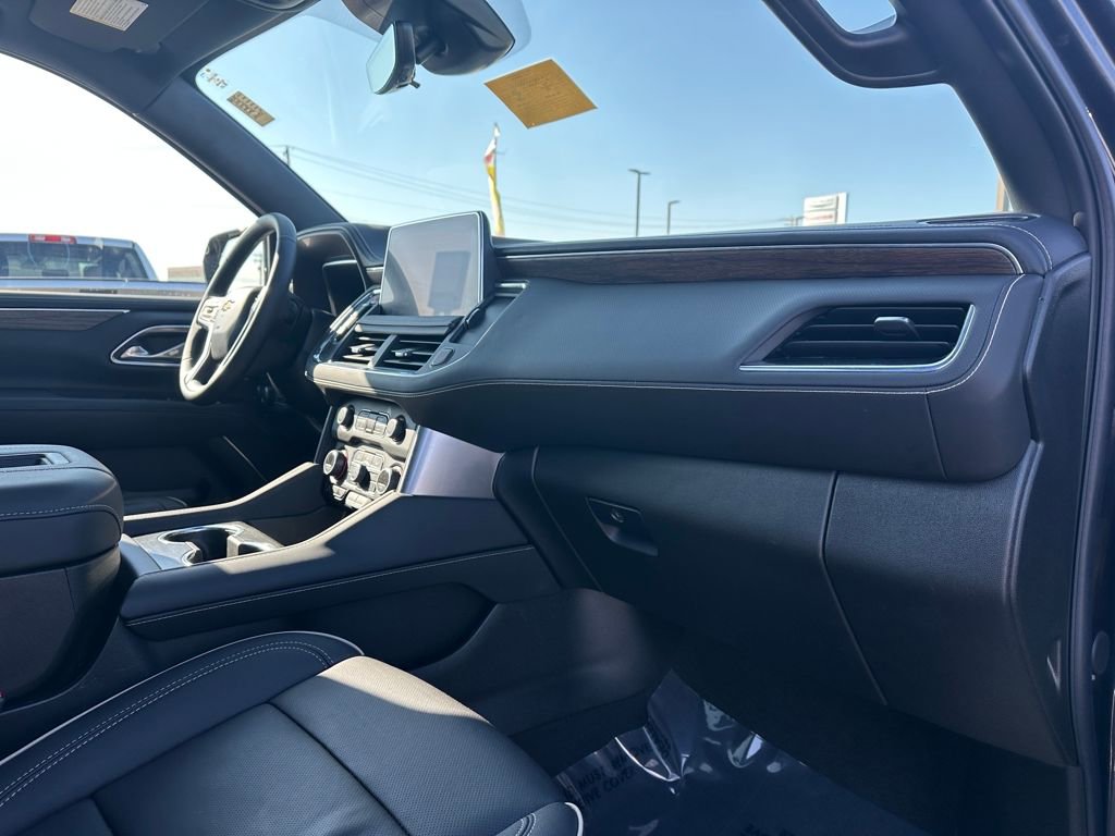 Used 2024 Chevrolet Tahoe Premier w/ Premium Package image 24