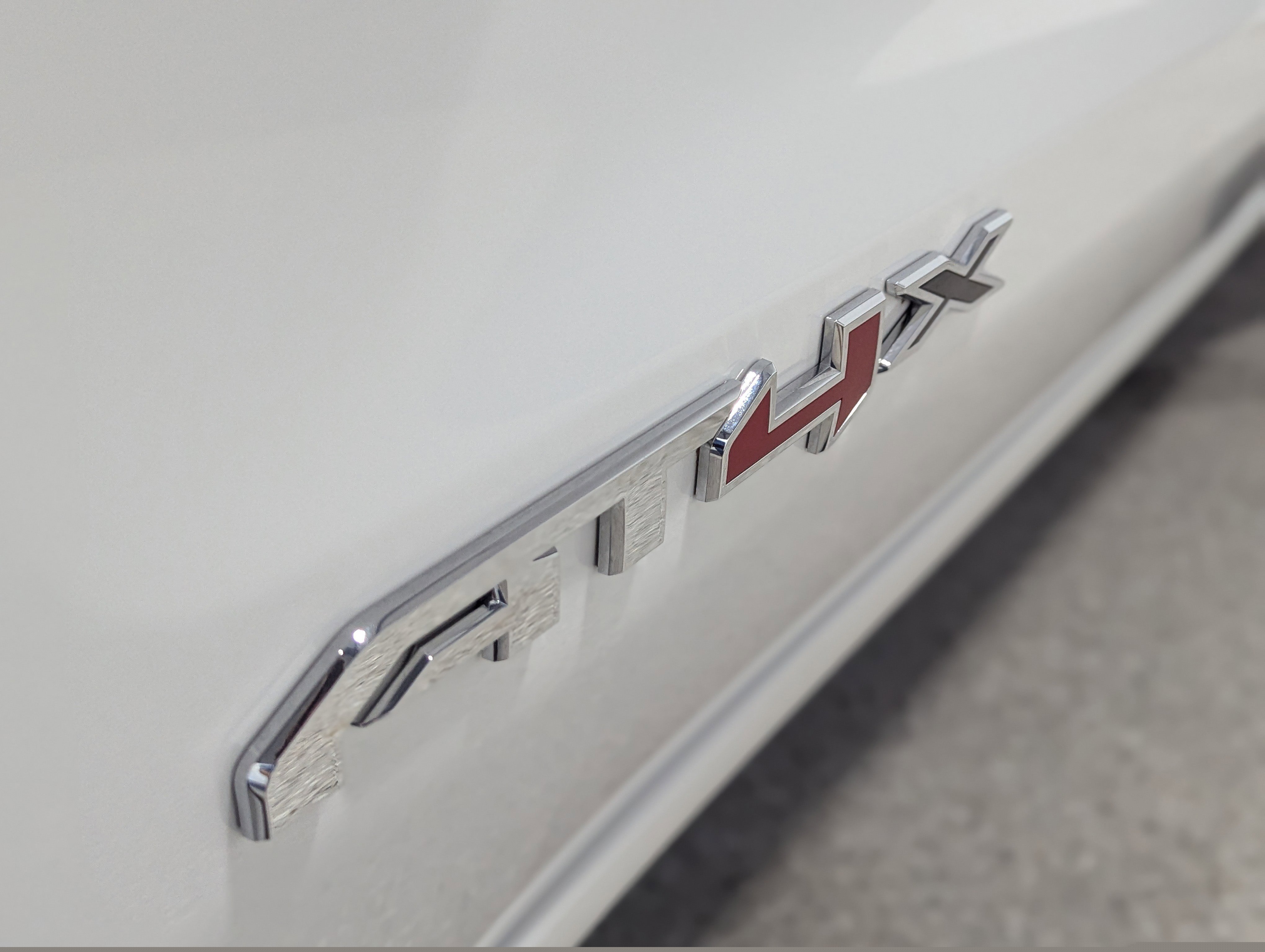 Used 2024 GMC Sierra 1500 AT4X image 10