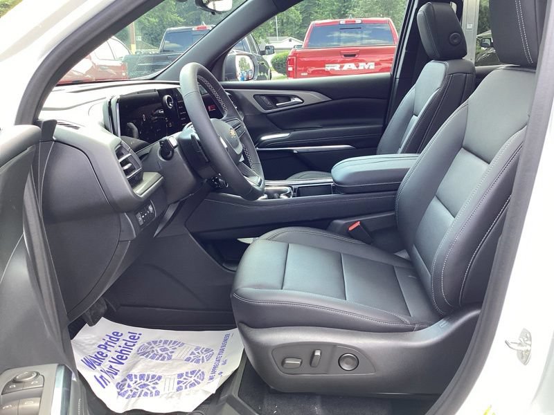 New 2027 Chevrolet Traverse LT w/ Sun and Wheel Package AWD/4WD image 26