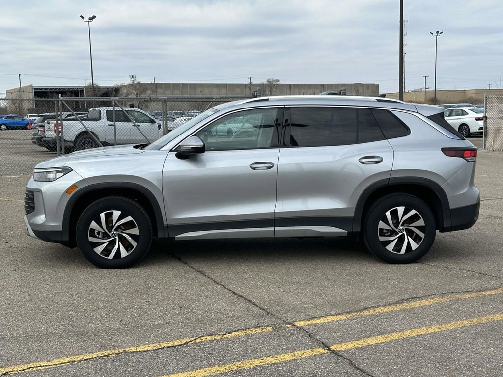 New 2025 Volkswagen Tiguan S image 2