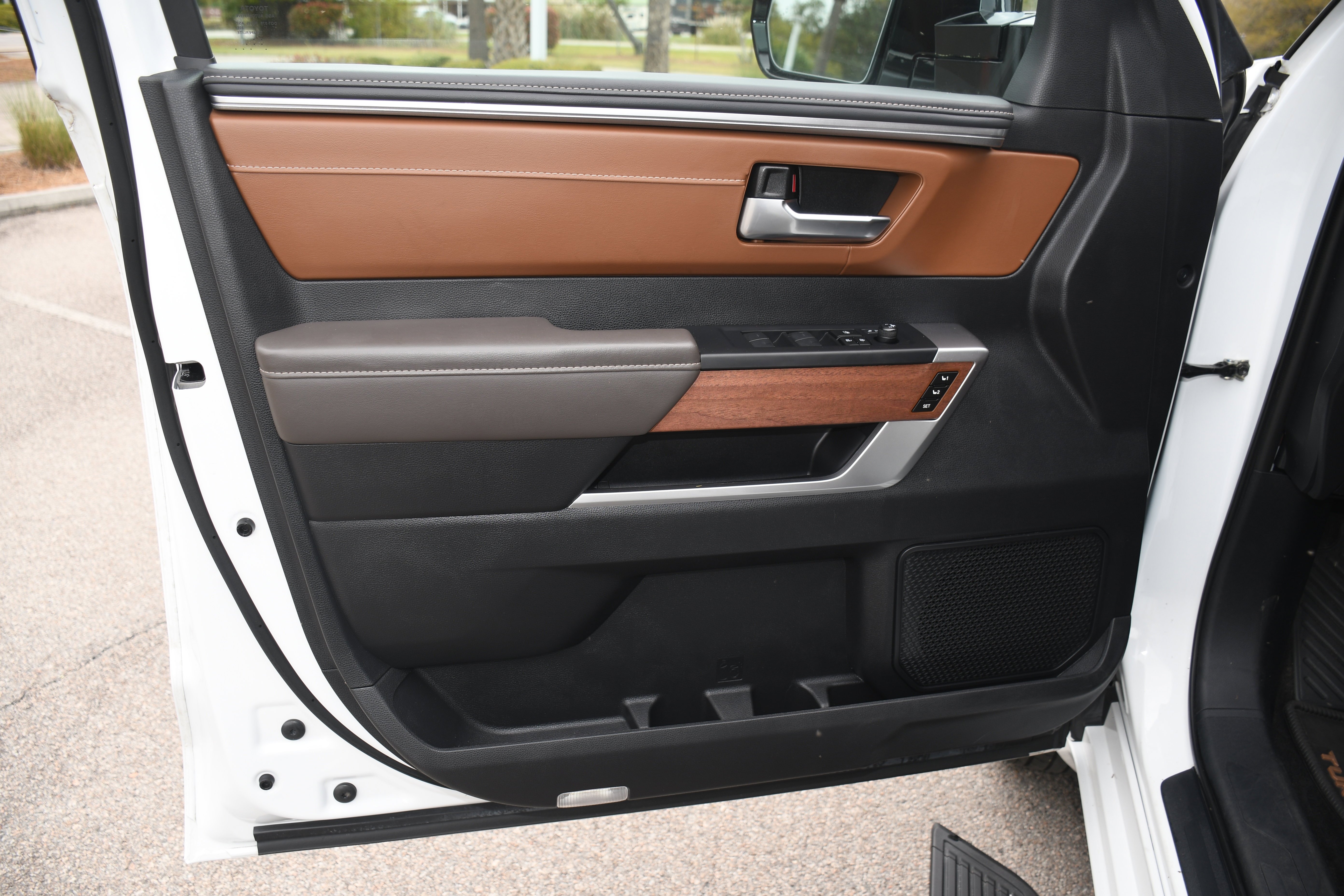 Used 2023 Toyota Tundra 1794 Edition w/ Advanced Package AWD/4WD image 9