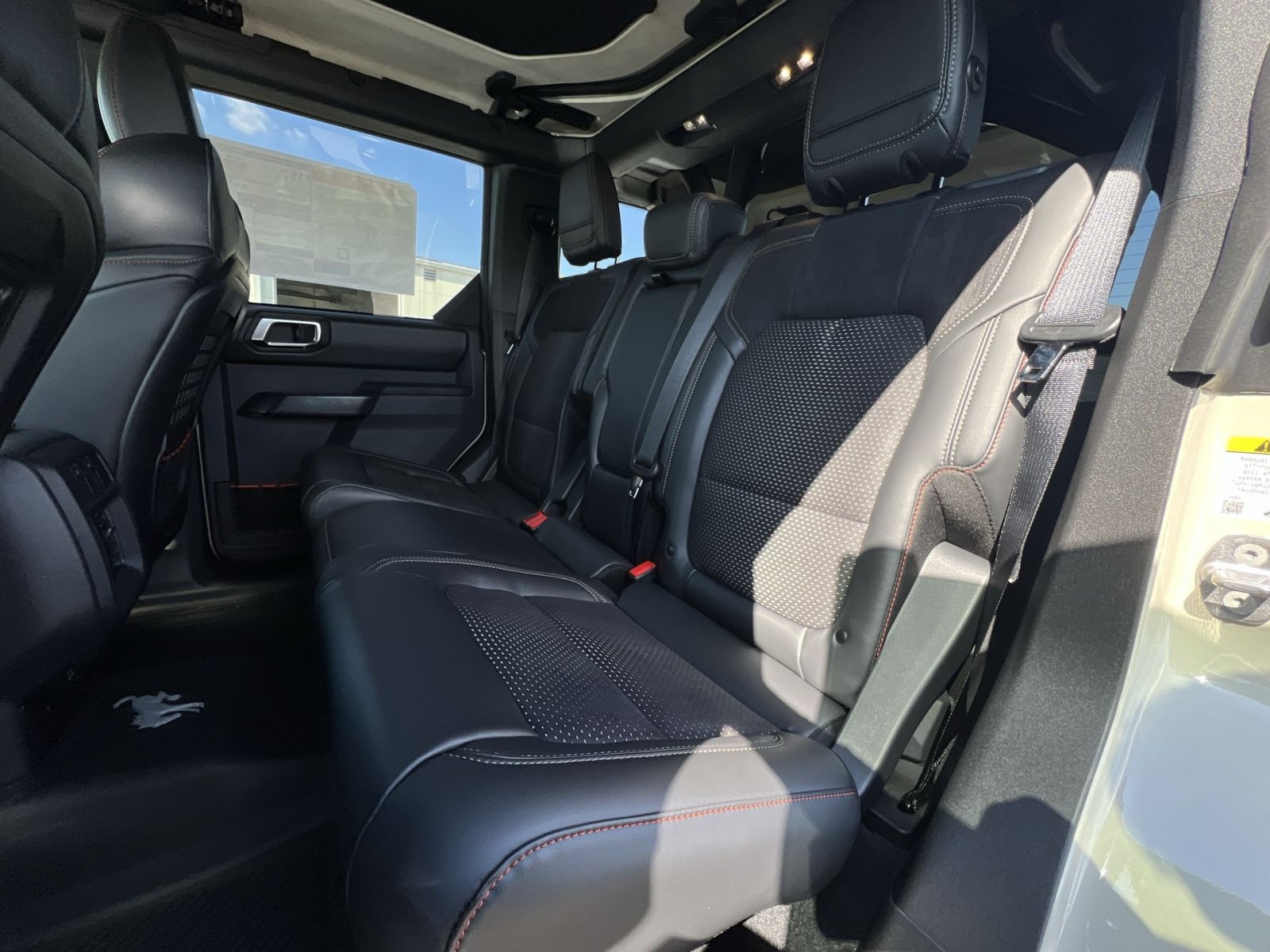 New 2025 Ford Bronco Raptor w/ Interior Carbon Fiber Pack AWD/4WD image 24