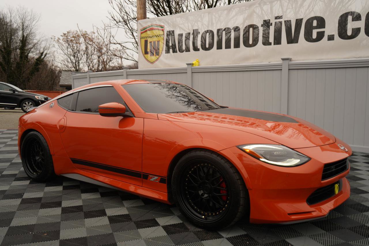 Used 2024 Nissan Z Performance w/ Heritage Edition image 2