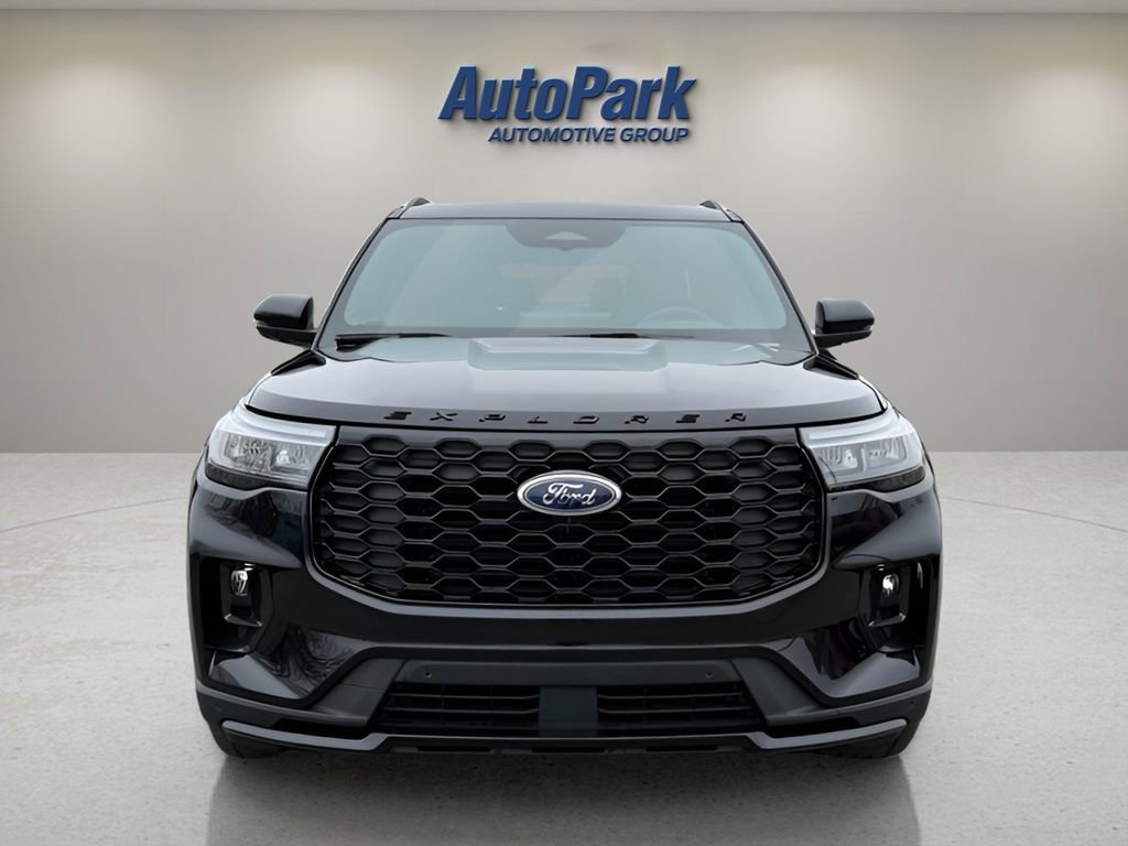 New 2026 Ford Explorer ST-Line w/ ST-Line Street Pack image 2