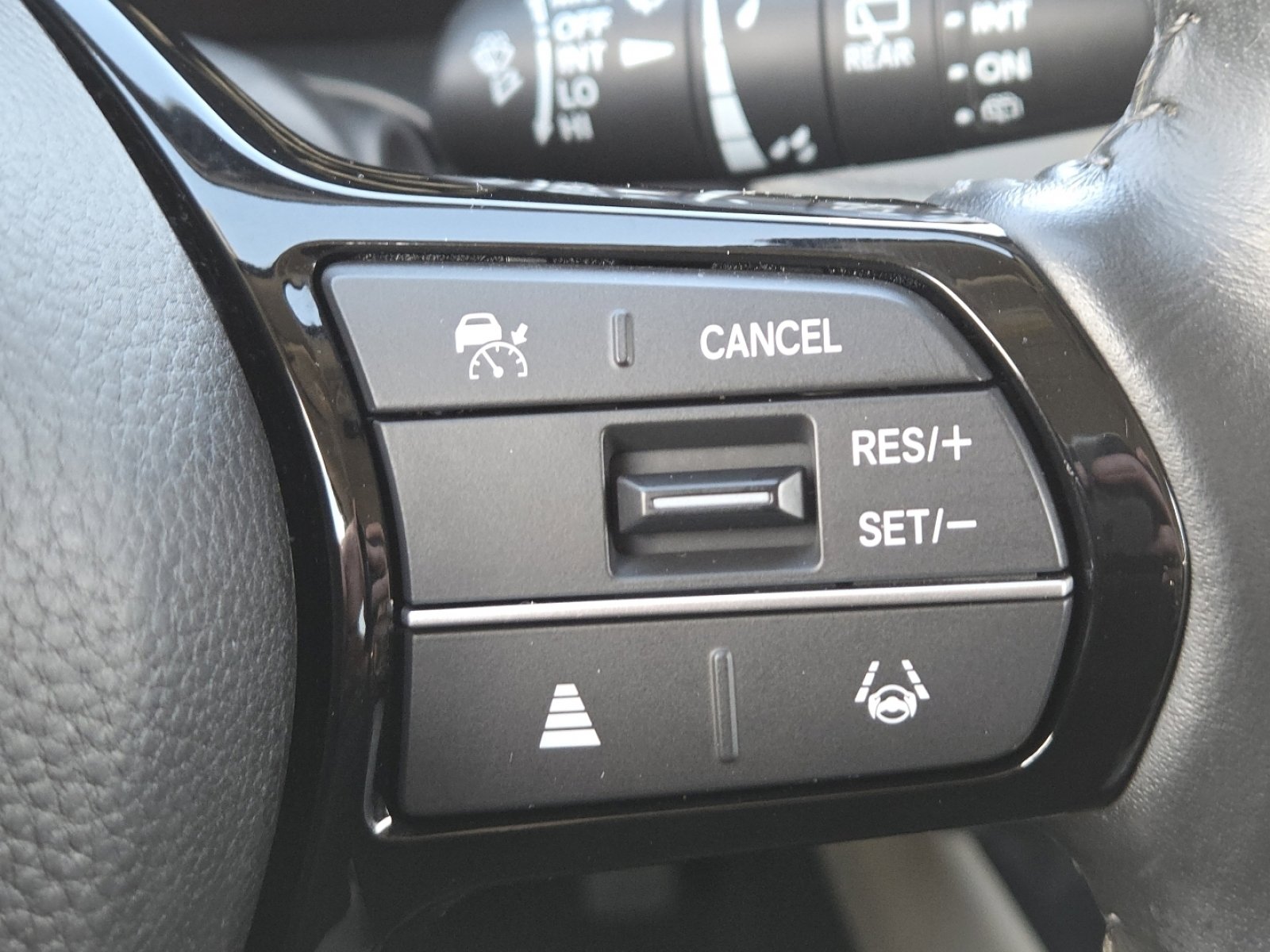 Used 2023 Honda HR-V EX-L image 33