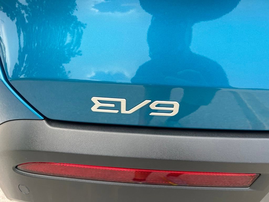 Used 2026 Kia EV9 Wind AWD/4WD image 10