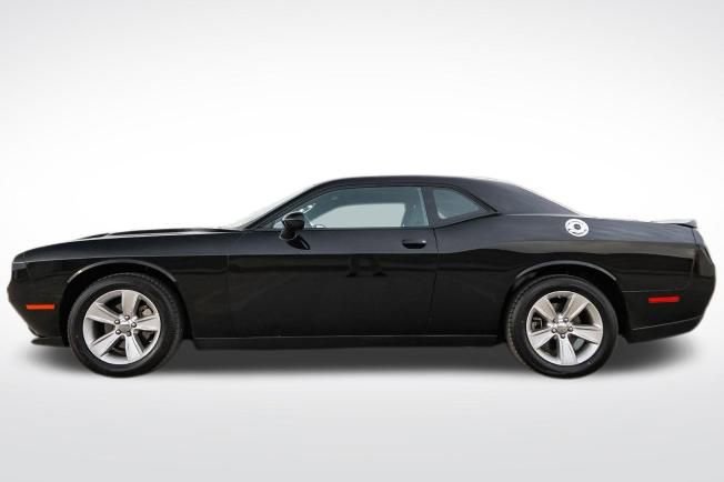 Used 2023 Dodge Challenger SXT image 8