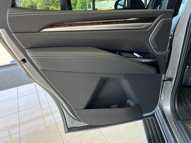 New 2025 Cadillac Escalade Premium Luxury w/ LPO, Floor Liner Package image 11