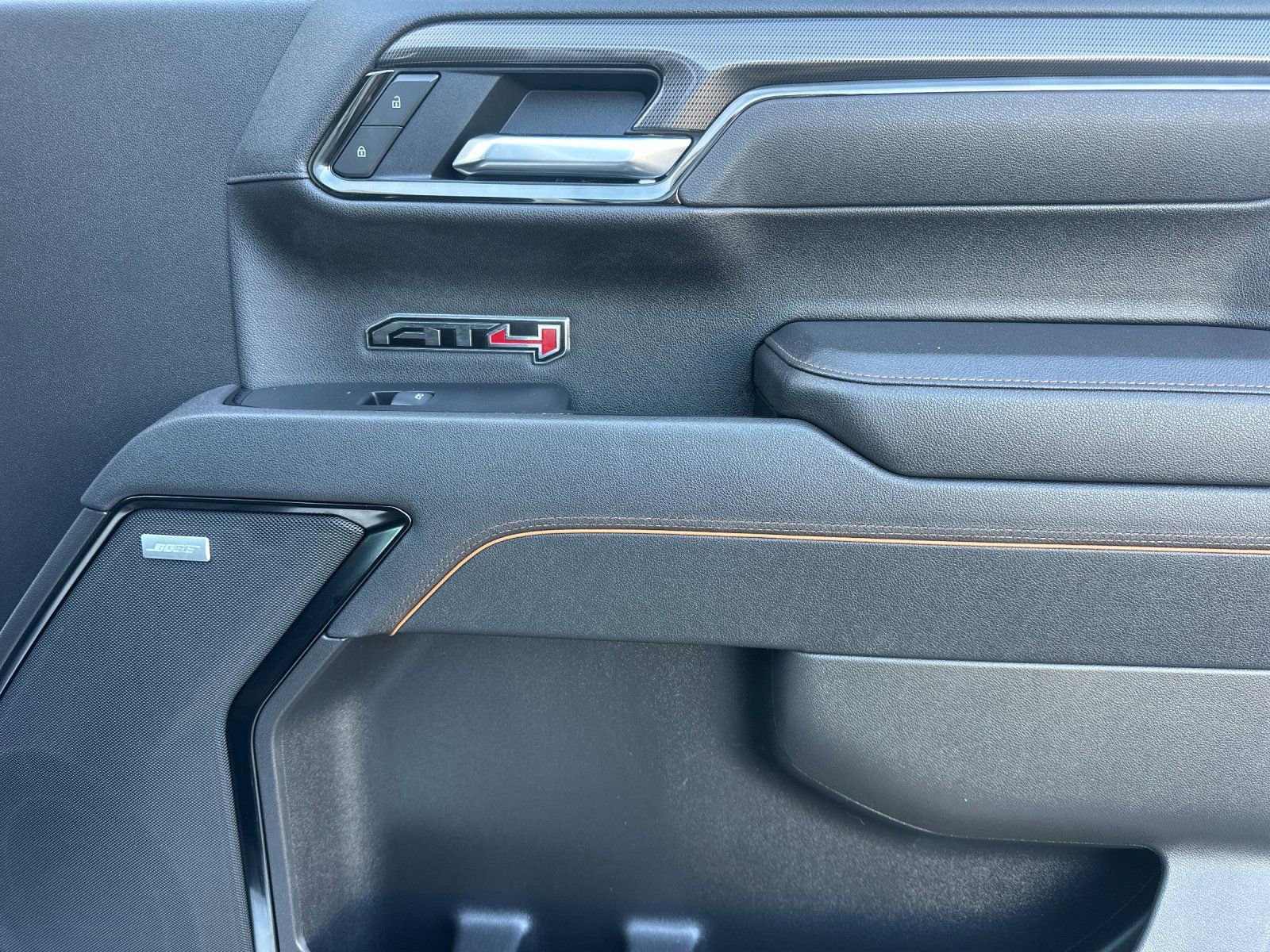 Used 2025 GMC Sierra 1500 AT4 w/ AT4 Premium Package image 19