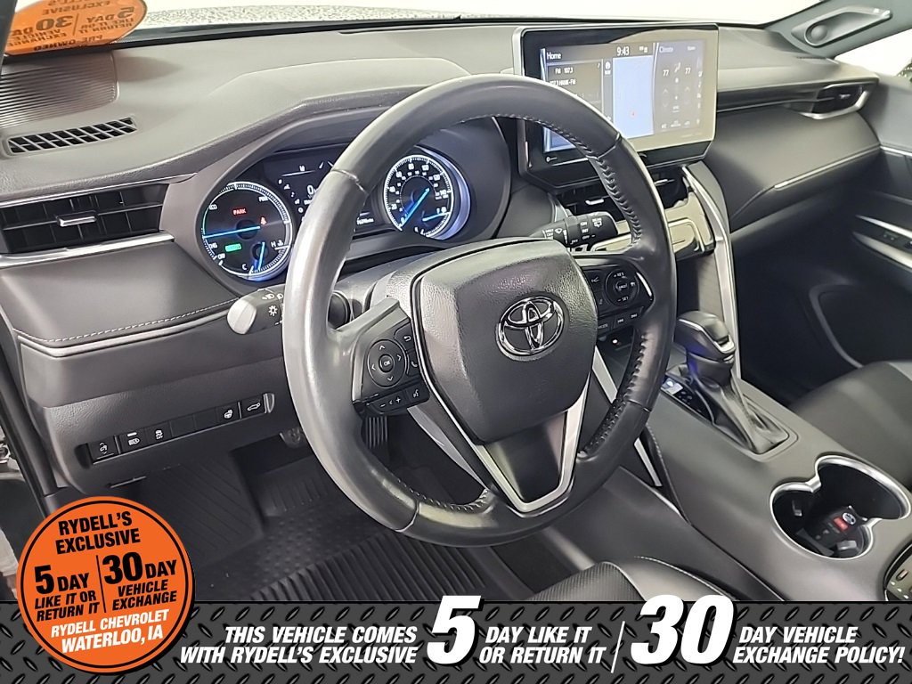 Used 2021 Toyota Venza XLE w/ Softex Package image 18