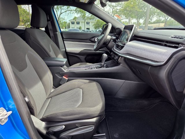 Used 2025 Jeep Compass Sport AWD/4WD image 19