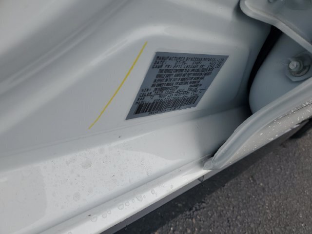 New 2027 Nissan Sentra SR w/ Floor Mat Package FWD image 16