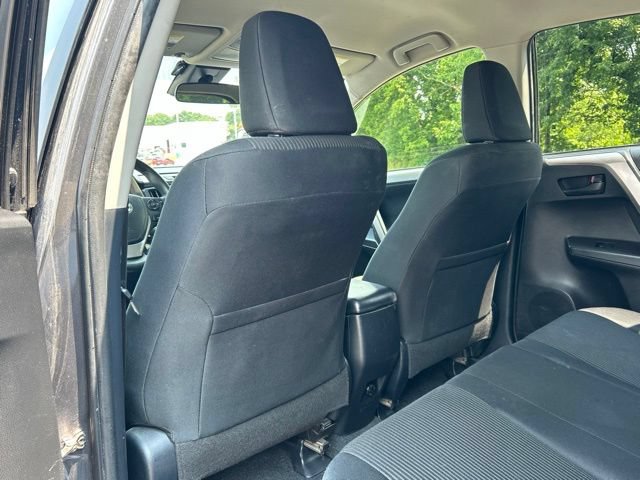 Used 2018 Toyota RAV4 LE w/ All Weather Liner Package AWD/4WD image 31