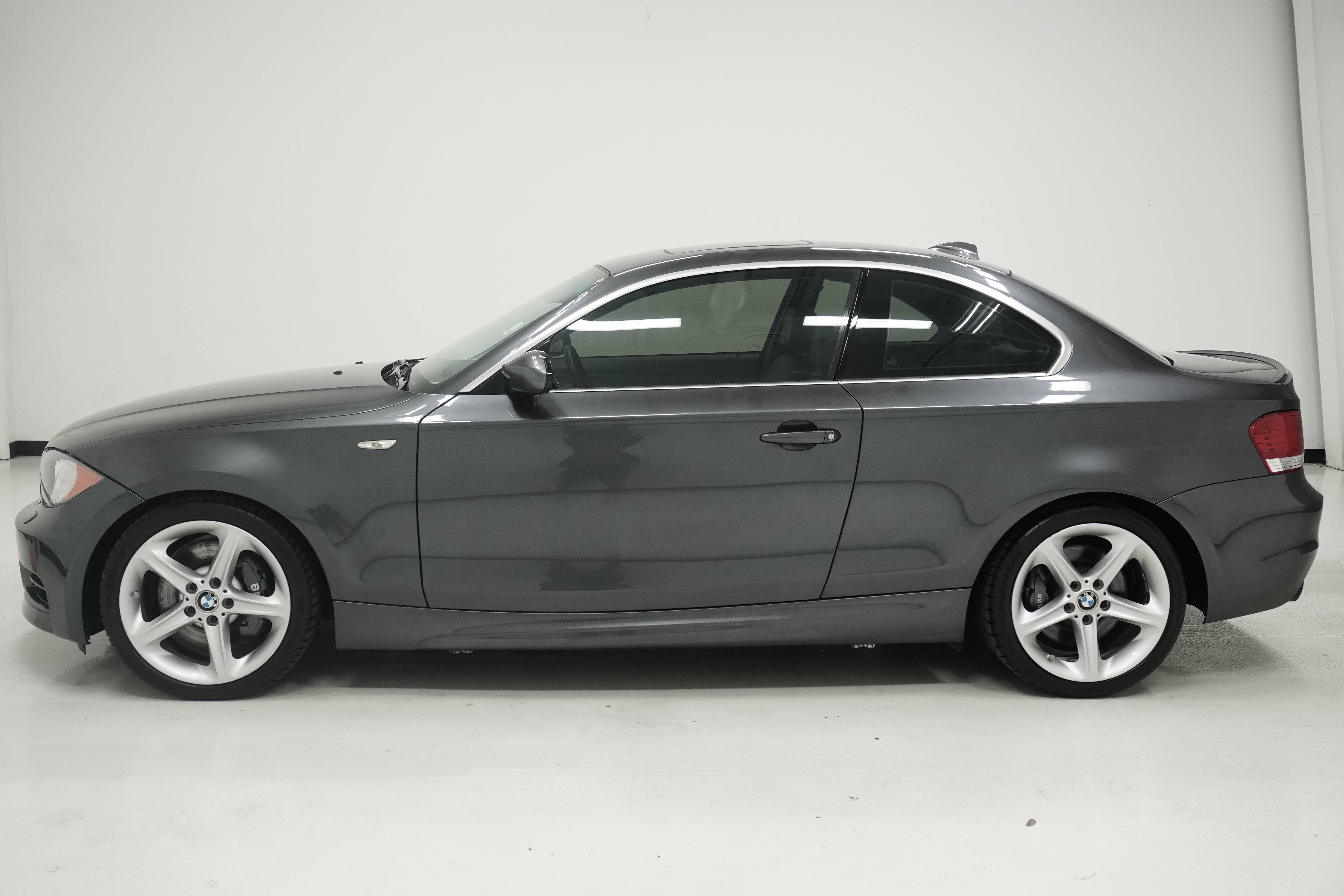 Used 2008 BMW 135i Coupe RWD image 7