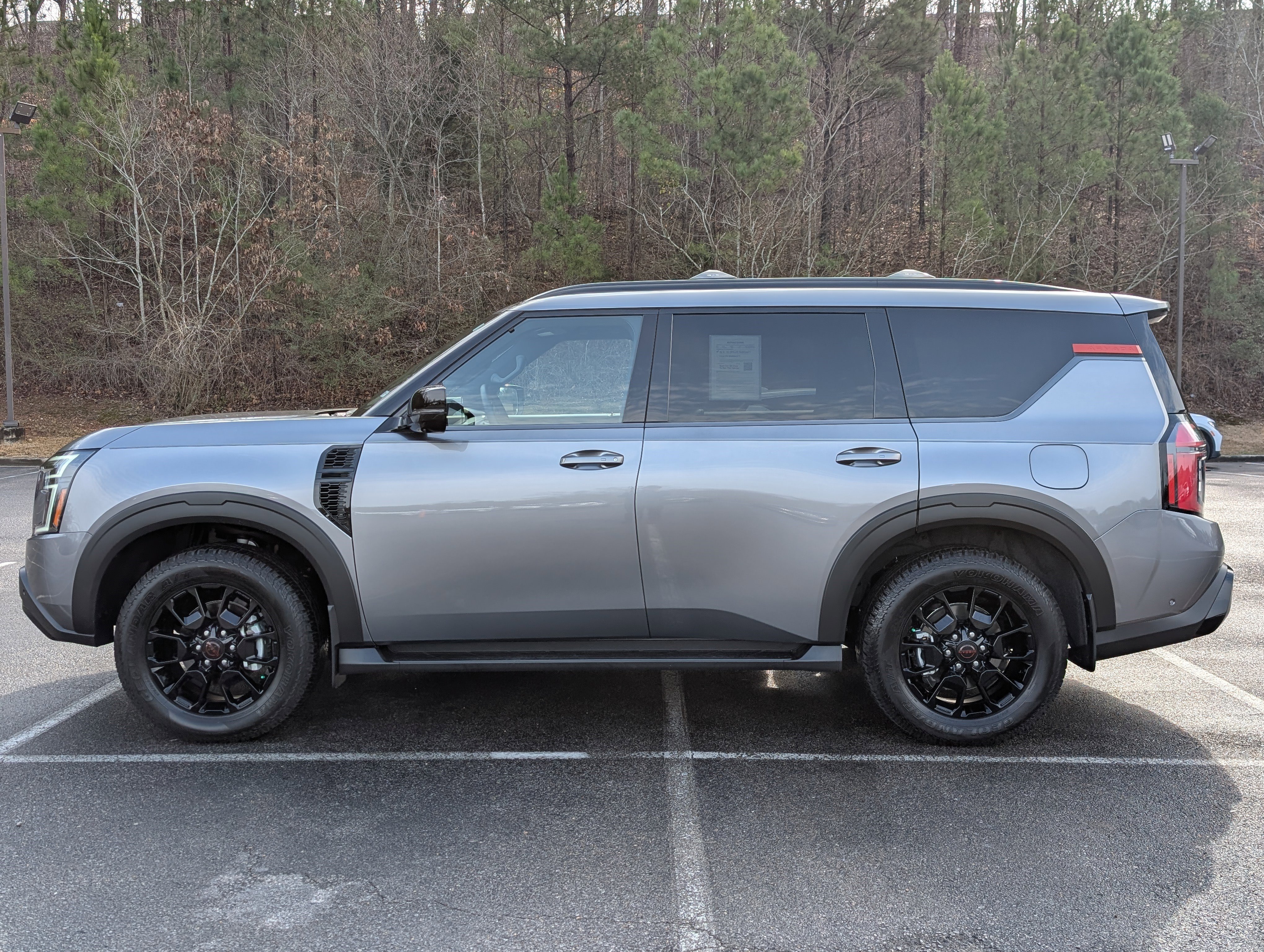 Used 2025 Nissan Armada PRO-4X w/ Pro-4X Premium Package image 6
