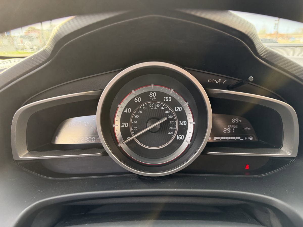 Used 2014 MAZDA MAZDA3 i Sport FWD image 25