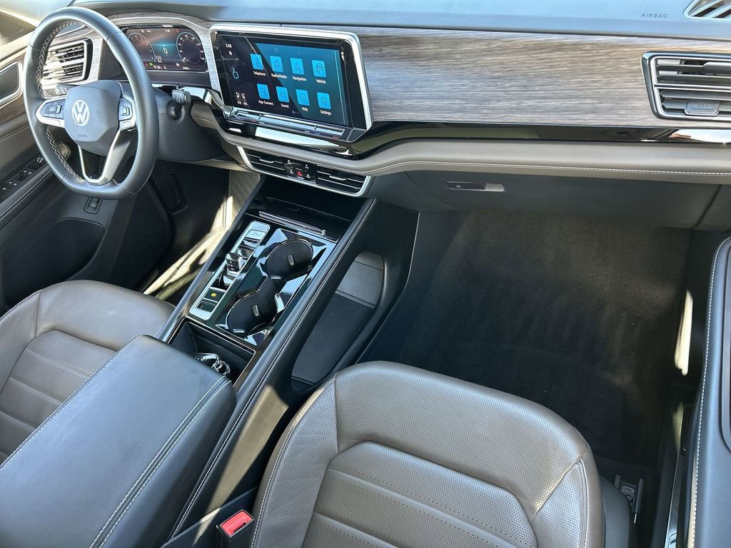 Used 2024 Volkswagen Atlas SEL image 30