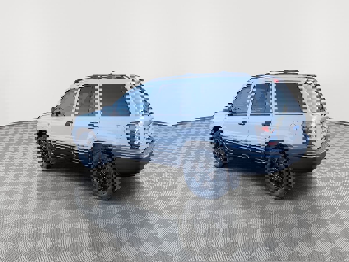 Used 2004 Jeep Grand Cherokee Laredo w/ Trailer Tow Prep Group image 5