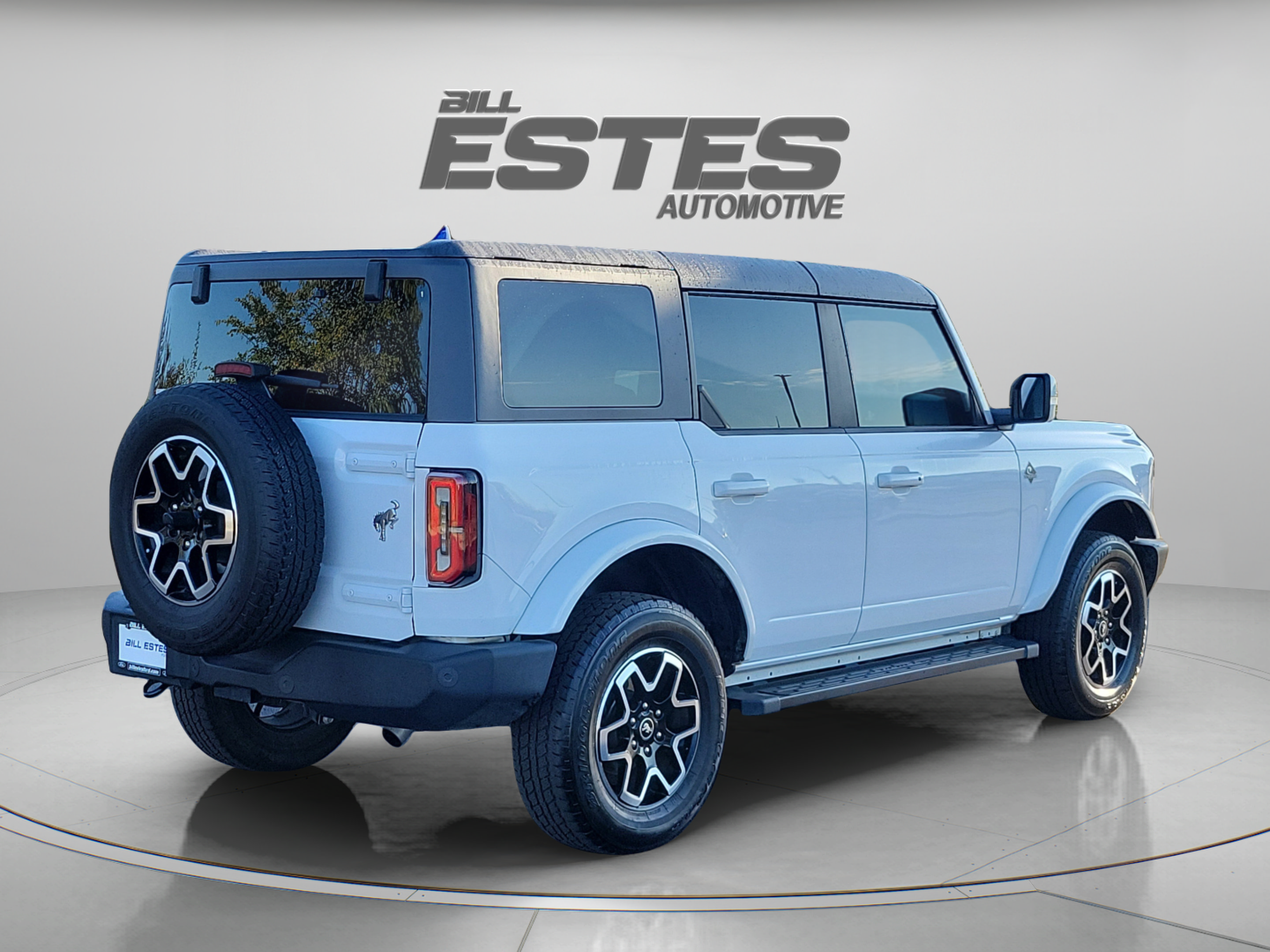 Used 2024 Ford Bronco Outer Banks AWD/4WD image 4