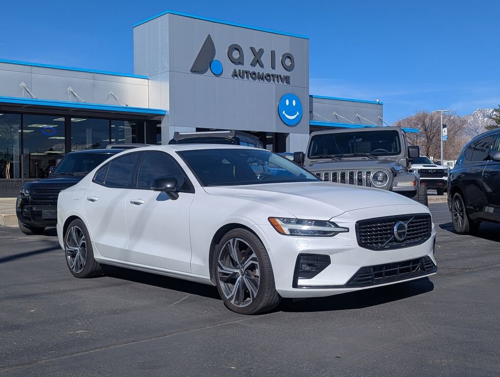 Used 2024 Volvo S60 B5 Ultimate image 1