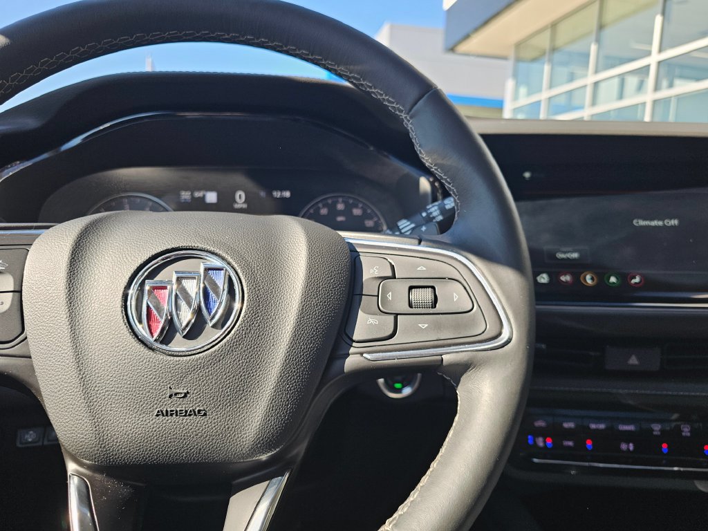Used 2023 Buick Envision Avenir AWD/4WD image 35