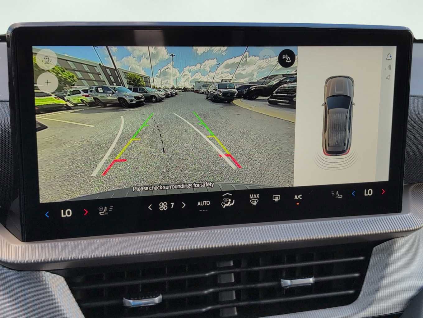 New 2025 Ford Explorer Active w/ Active Comfort Package image 23