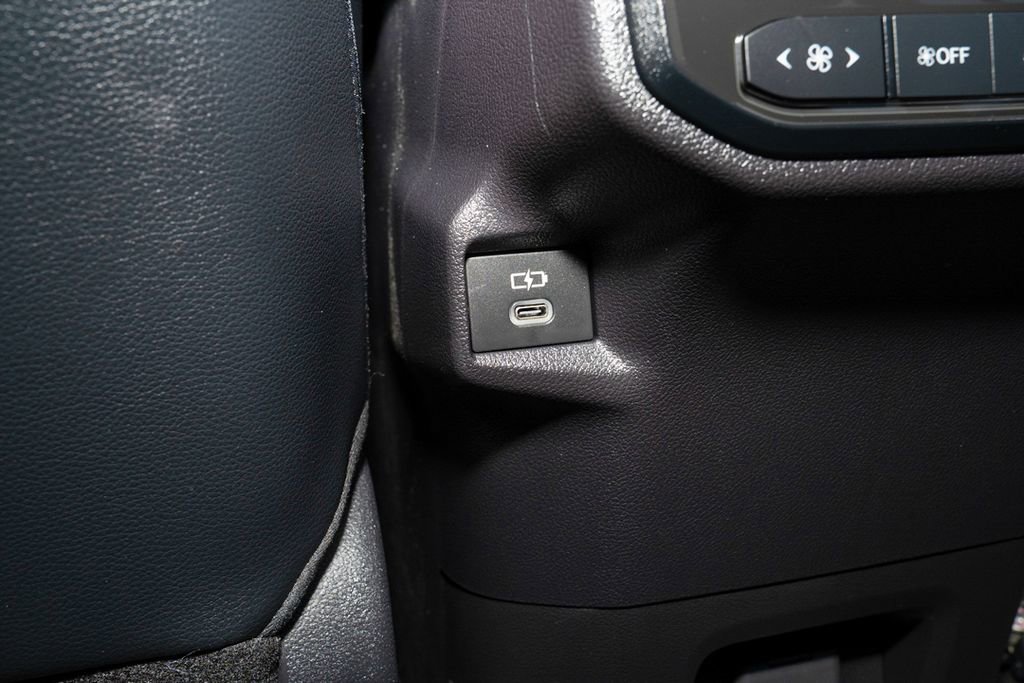 Used 2026 Toyota Grand Highlander Limited image 9