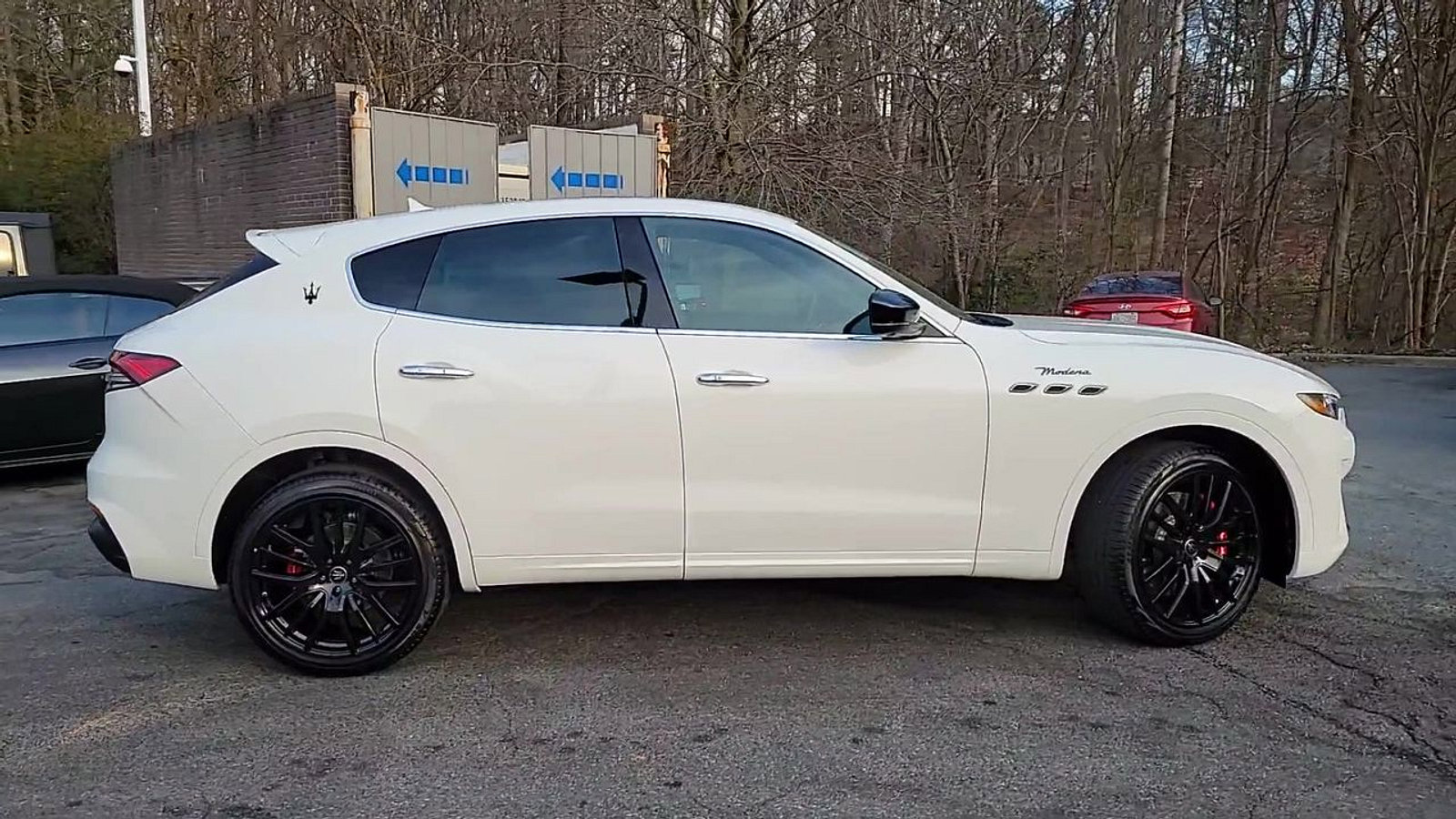 New 2024 Maserati Levante Modena Ultima image 9