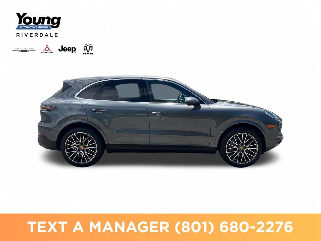 Used 2022 Porsche Cayenne w/ Premium Package AWD/4WD image 6