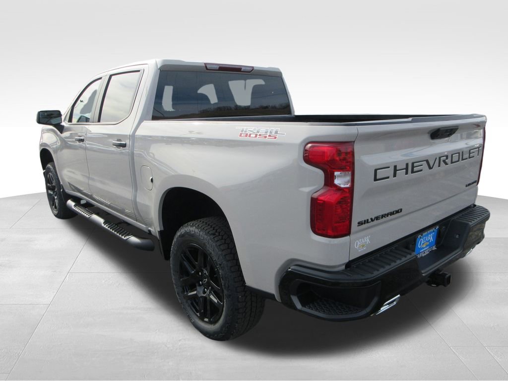 New 2026 Chevrolet Silverado 1500 Custom Trail Boss w/ LPO, Dark Essentials Package image 3