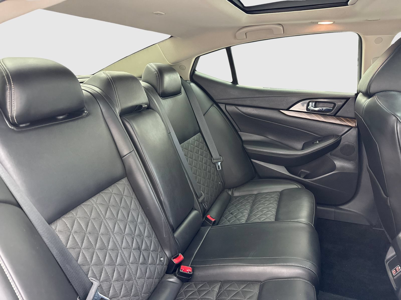 Used 2018 Nissan Maxima Platinum FWD image 44