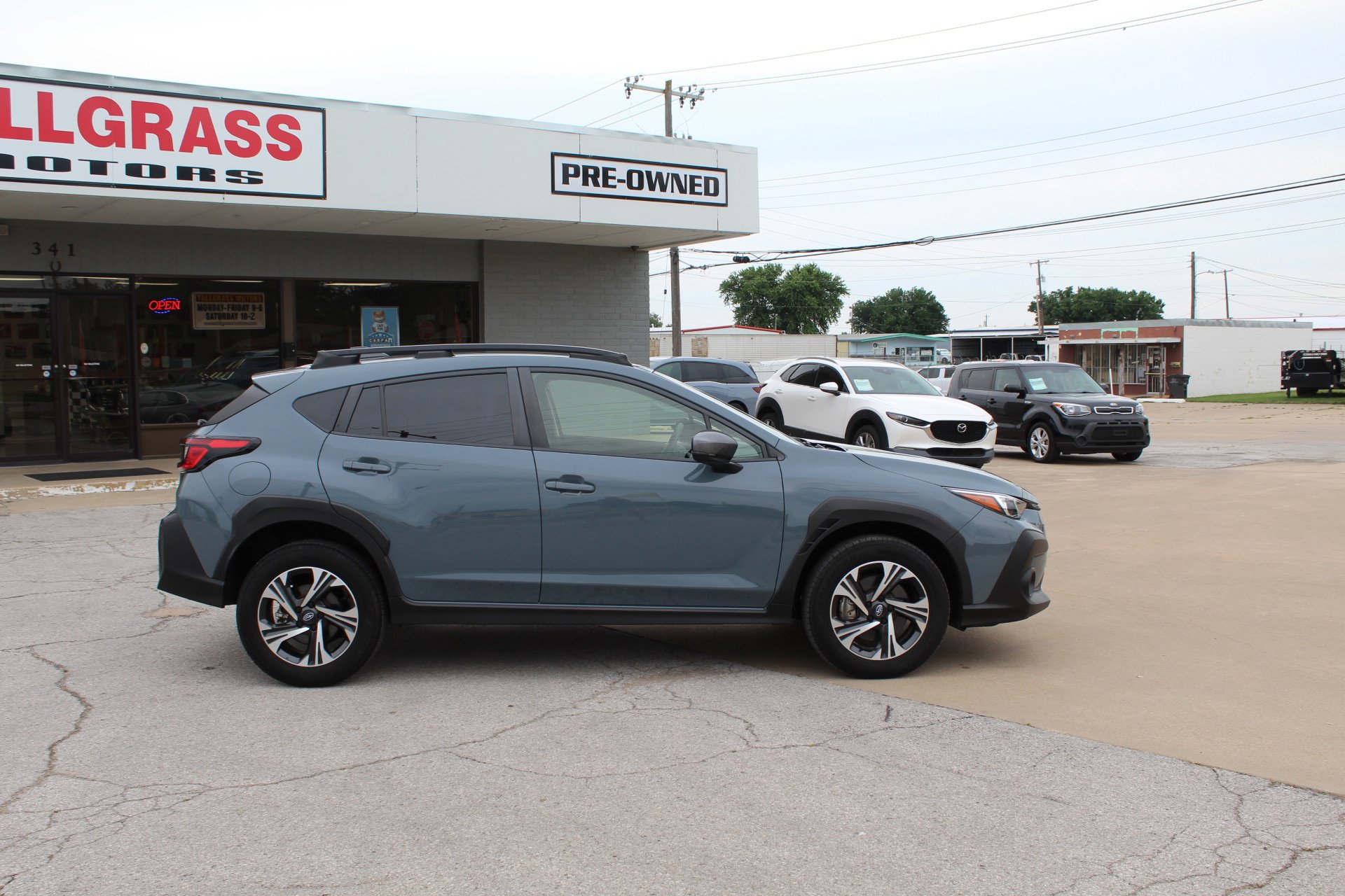 Used 2024 Subaru Crosstrek 2.0i Premium AWD/4WD image 3